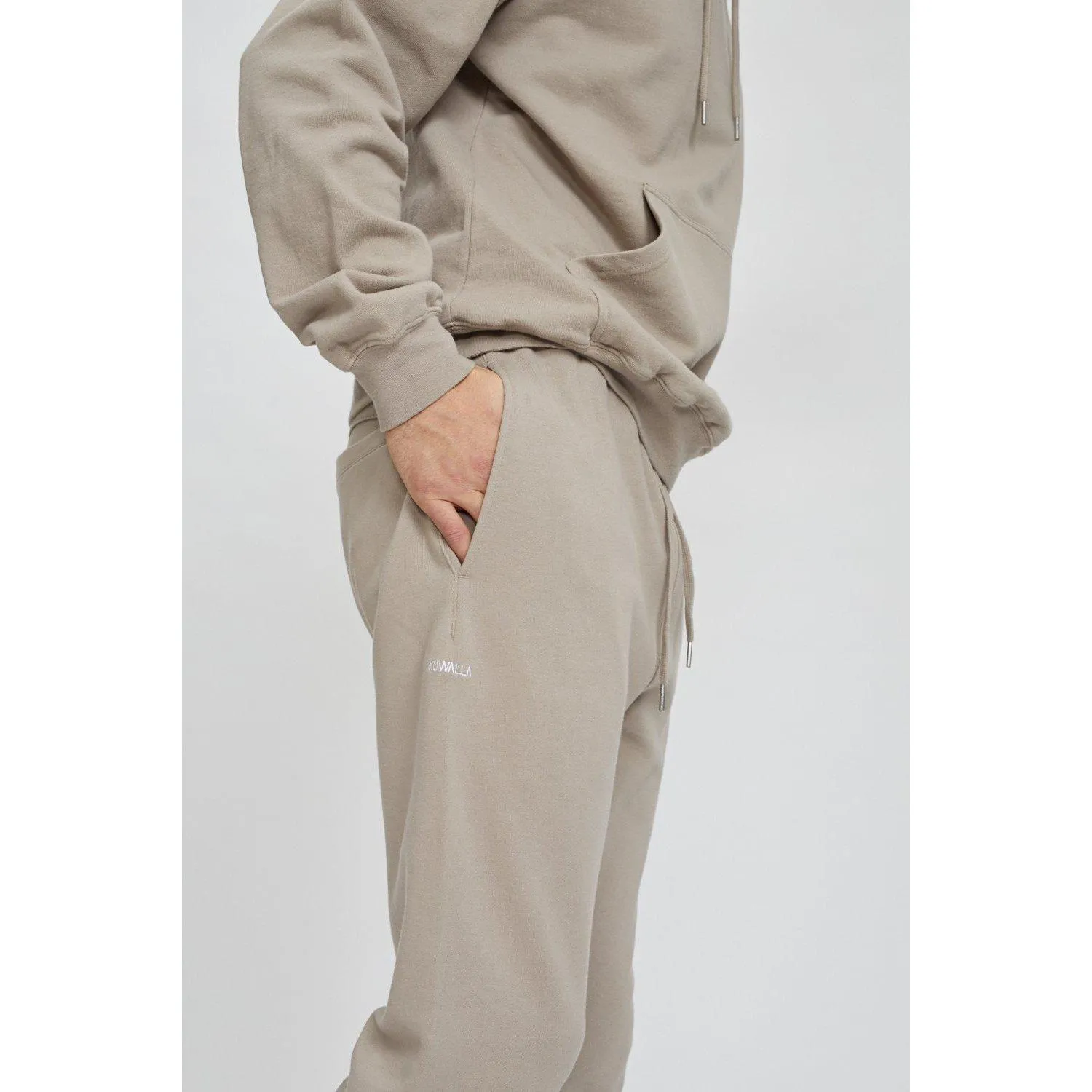 ESSENTIAL SWEATPANT