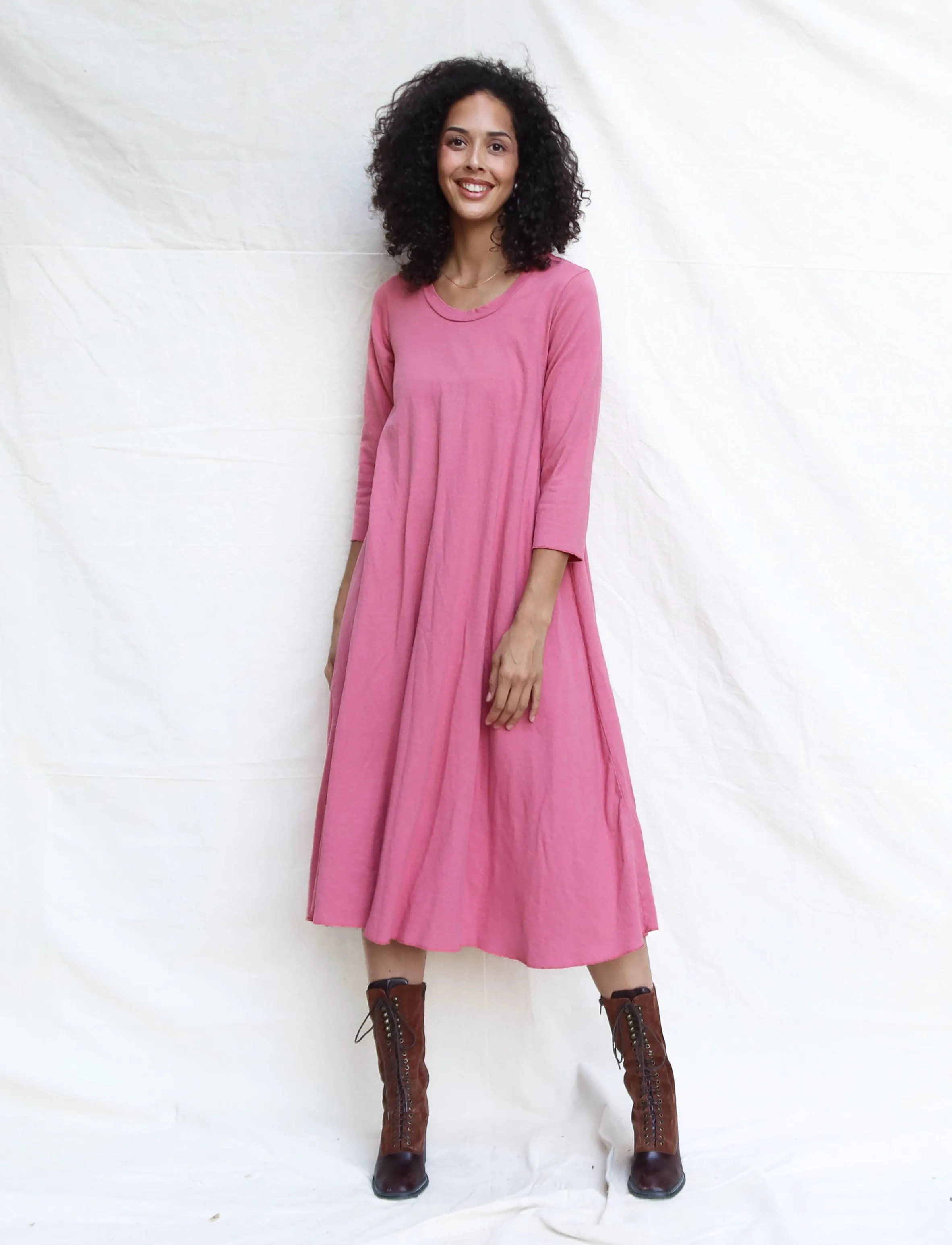 Tee Wanderer Below Knee Dress