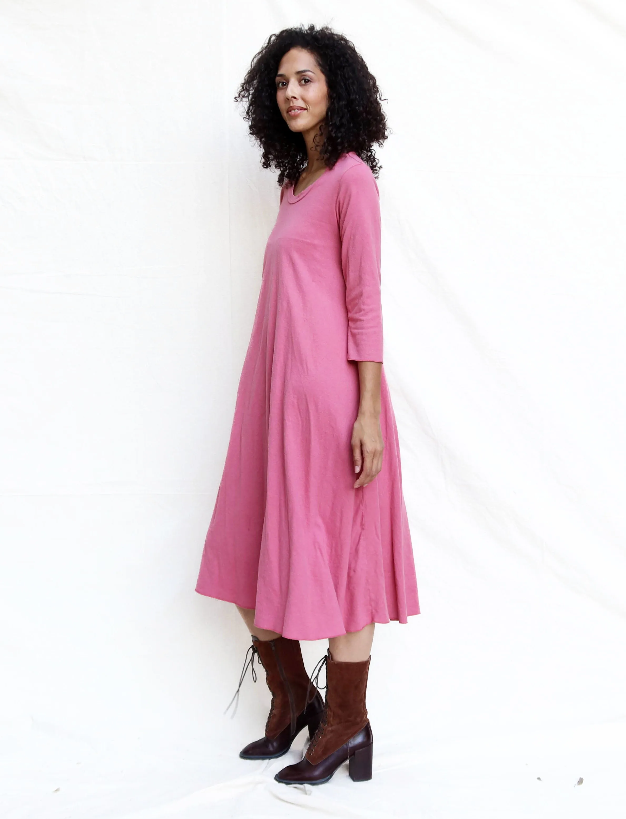 Tee Wanderer Below Knee Dress