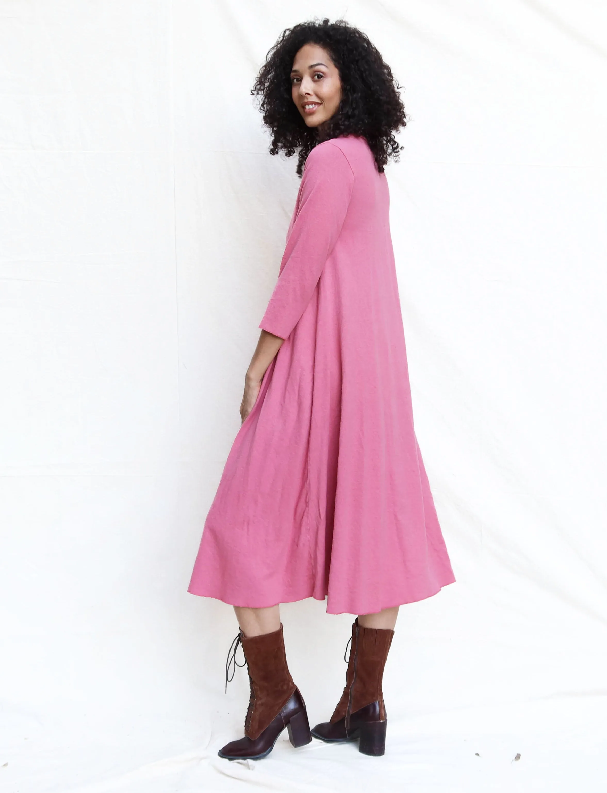 Tee Wanderer Below Knee Dress